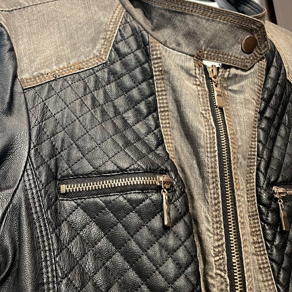 Denim and faux leather jacket - Picture 4 of 6